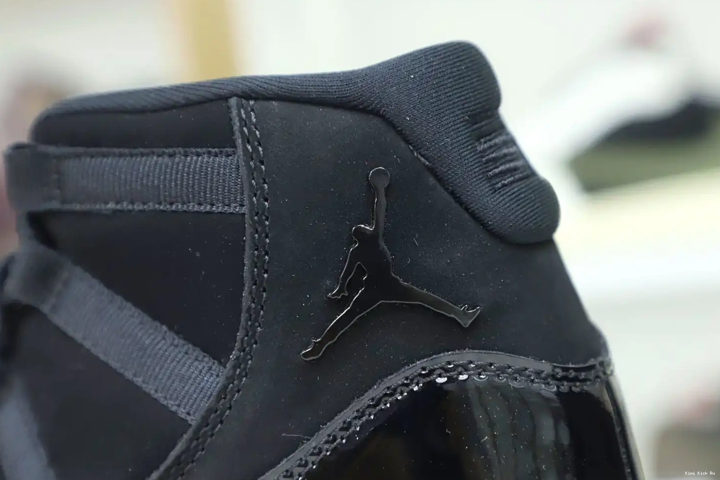JORDAN RETRO GOWN' AND 11 'CAP Kimikick AIR 0718